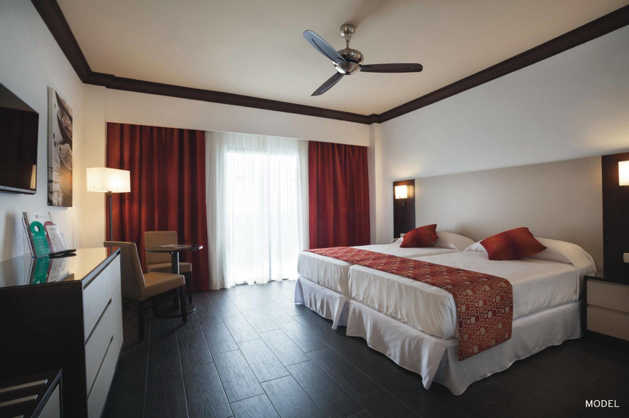 נרחה Hotel Riu Monica - Adults Only מראה חיצוני תמונה